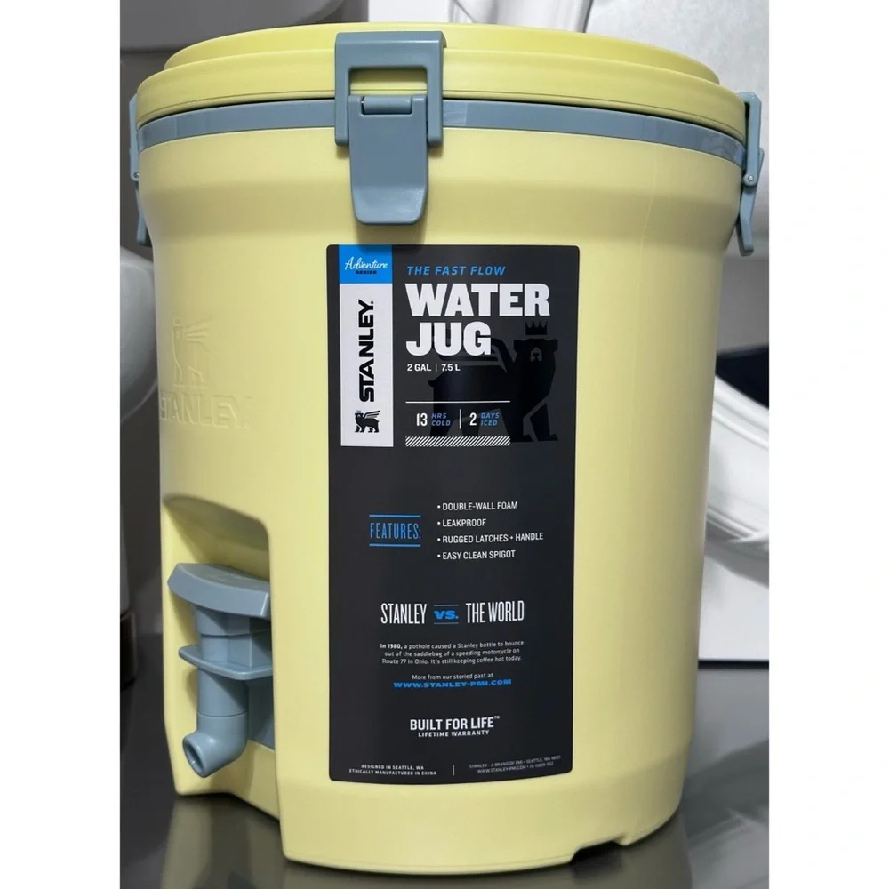STANLEY Adventure Fast Flow 2 Gal Water Jug, POMELO YELLOW - Picture 2 of 9